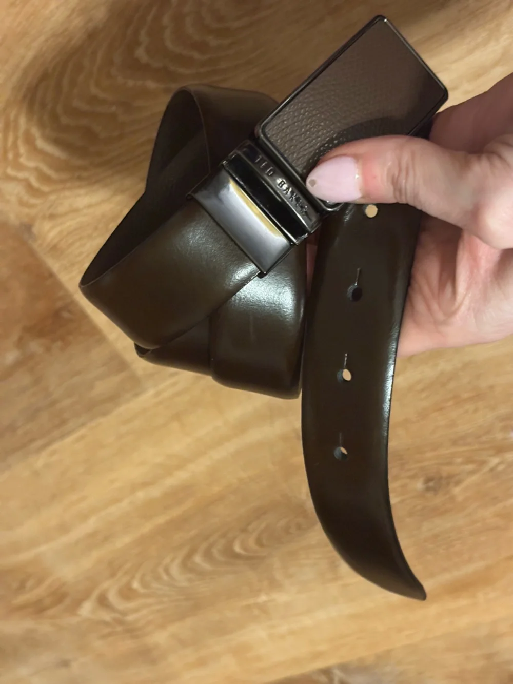 Old money classic Men's Ted Baker Brown Leather Belt 34
